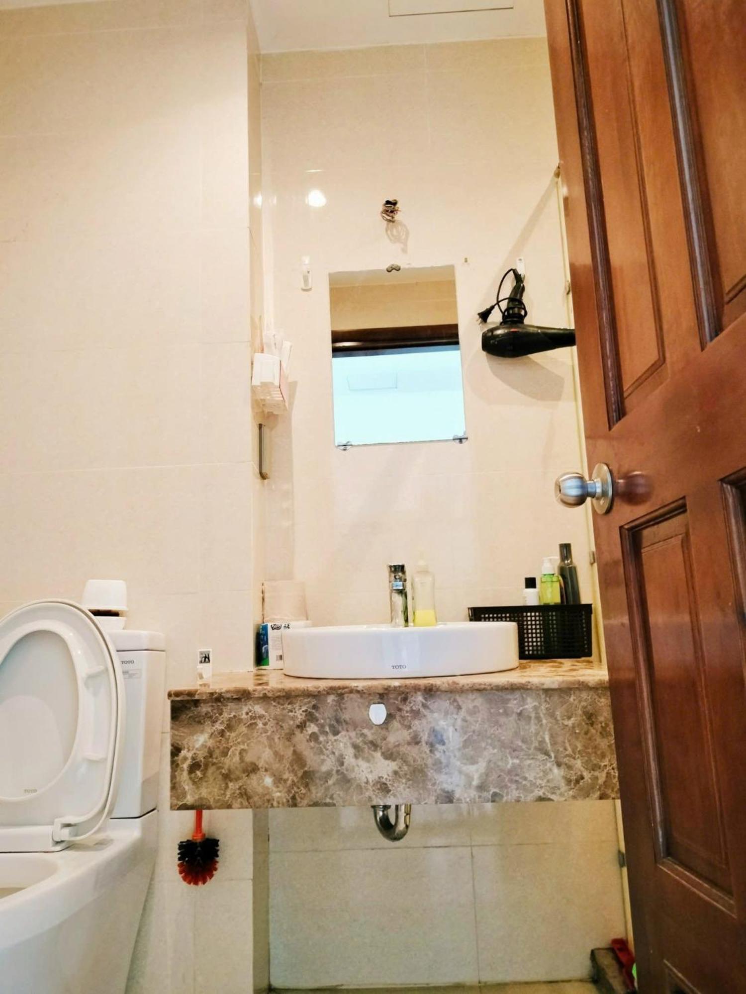 Apartment Ho 1 Giuong Gan San Bay Ho Chi Minh City